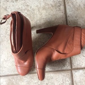 Super cute all leather stiletto boots